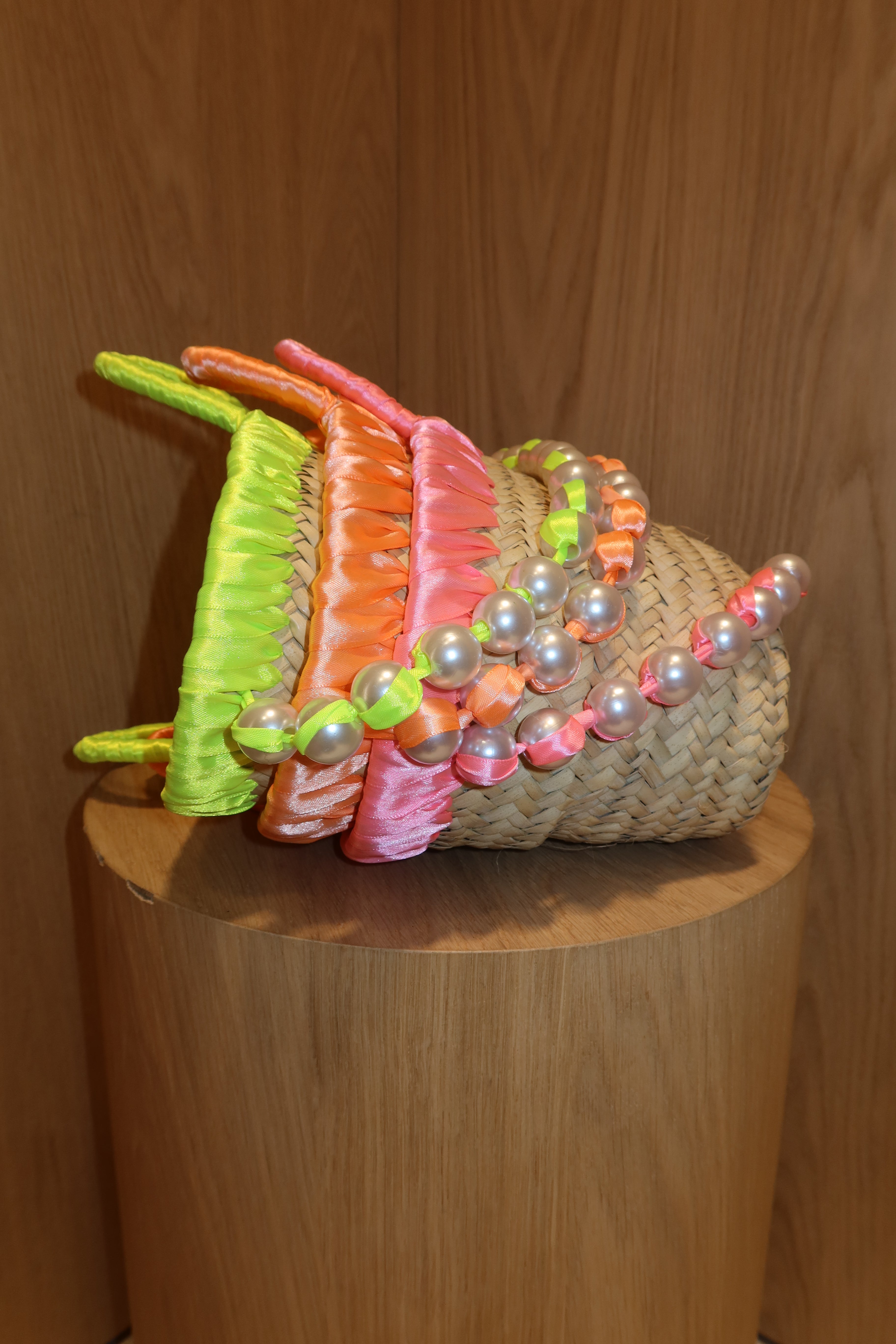 JANE BUCKET BAG , neon green