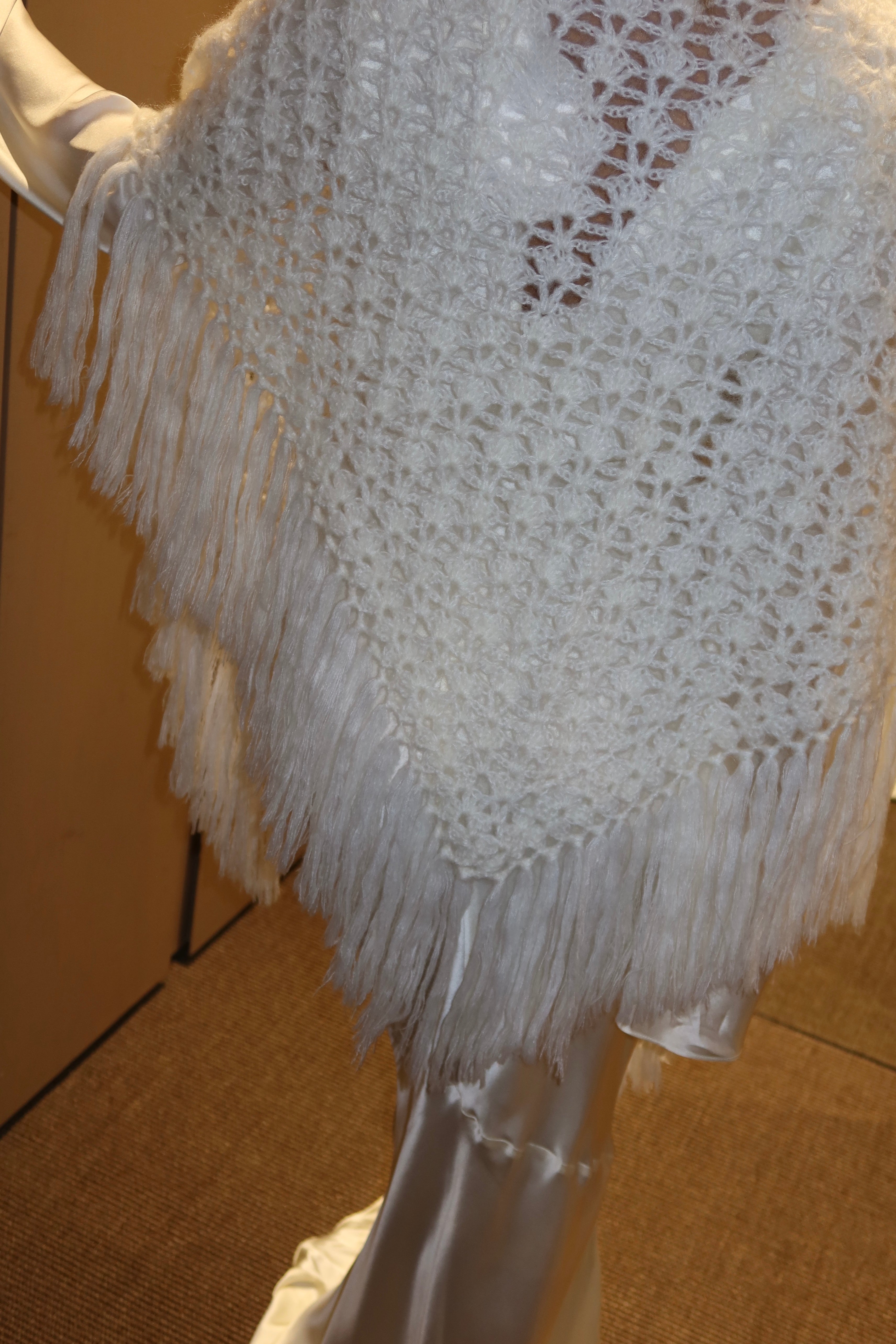 GLORIOSA MOHAIR SHAWL , white