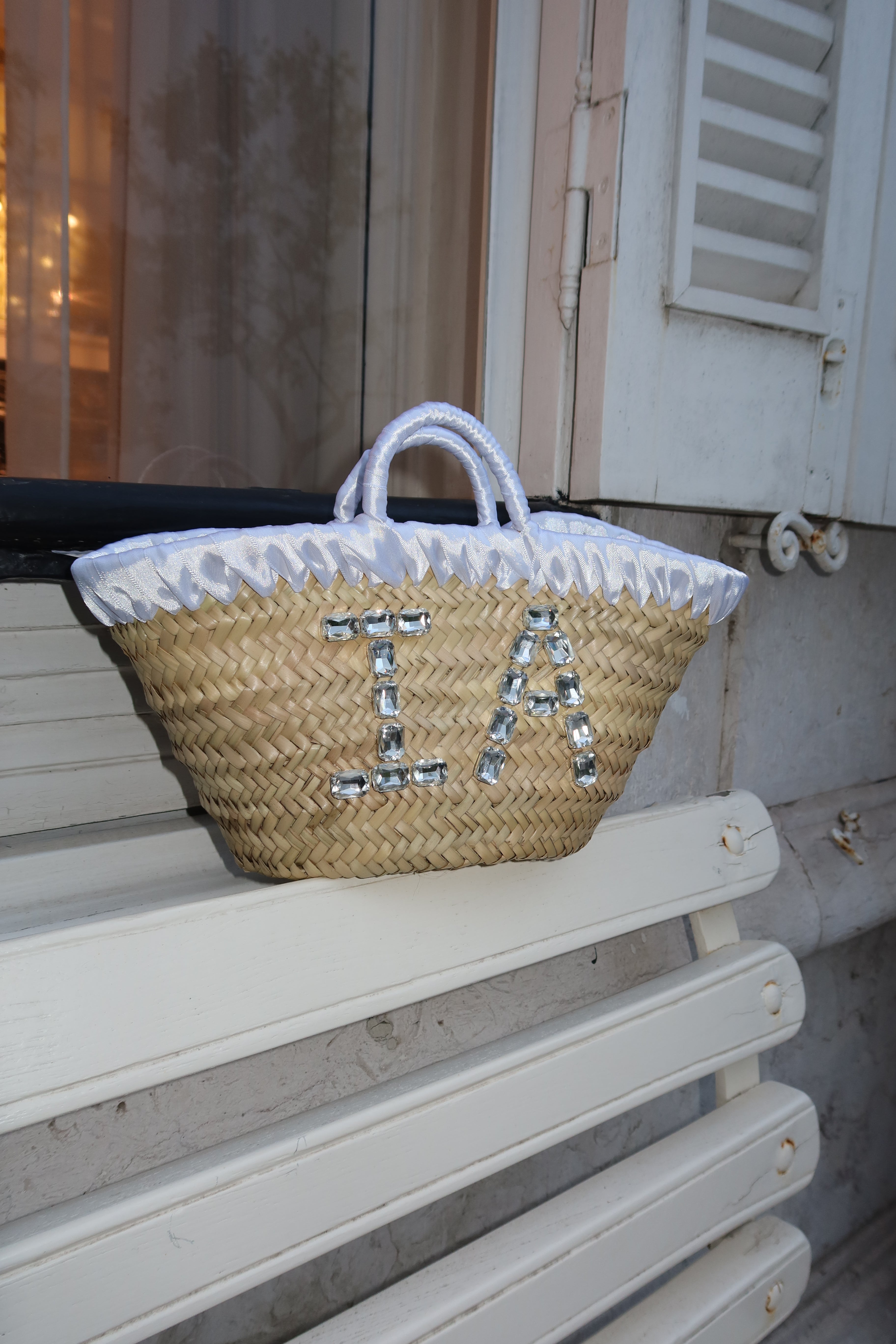 JANE BUCKET BAG W/ CRYSTALS , white